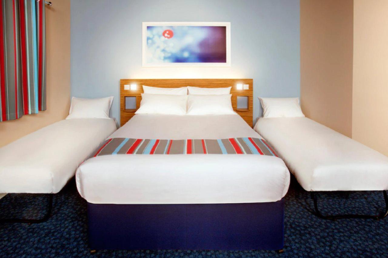 Travelodge Manchester Birch M62 Eastbound Heywood Zewnętrze zdjęcie