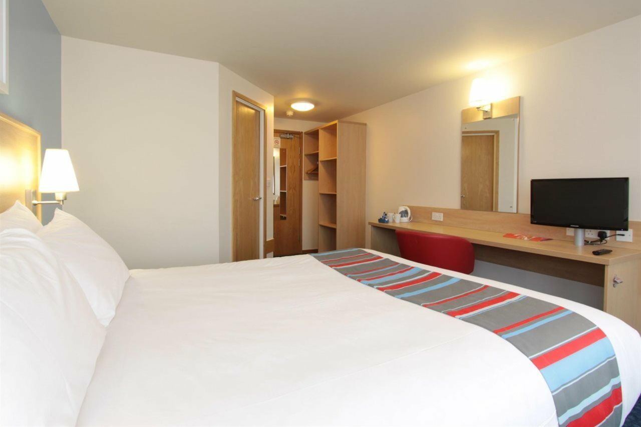 Travelodge Manchester Birch M62 Eastbound Heywood Zewnętrze zdjęcie